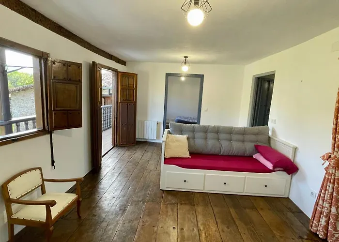 Casa Nogales De Ibio * Mazcuerras